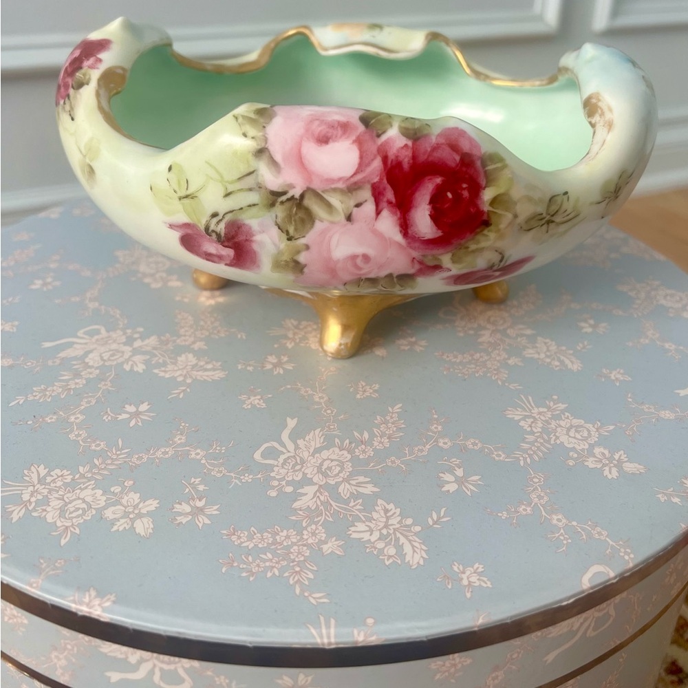 Rosenthal Bavaria Germany Decorative Vintage Hand Painted Roses Bowl With 4 Legs